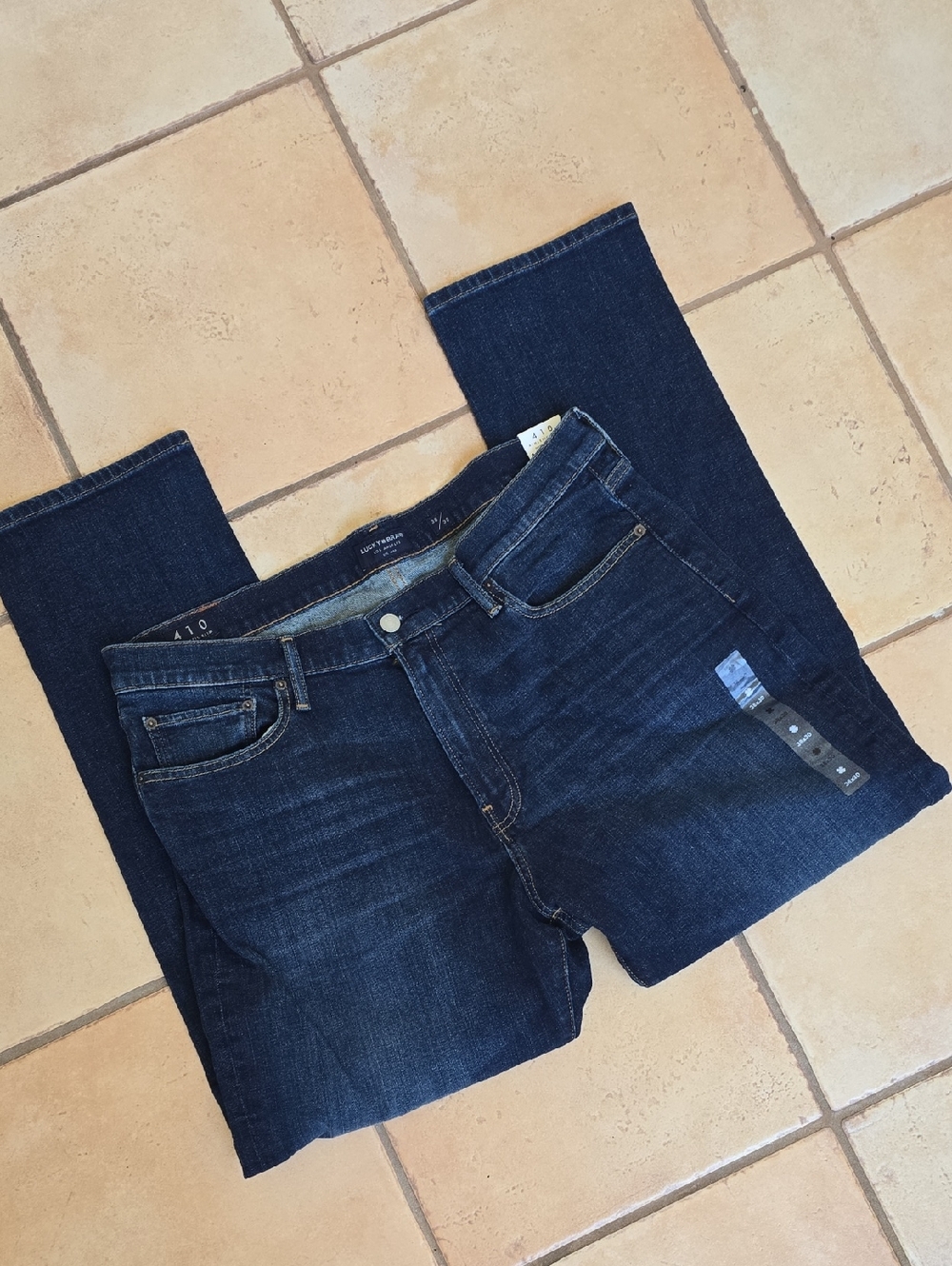 Brand New! Men's 38 x 30 Dark Blue Lucky Brand Stretch Denim Jeans